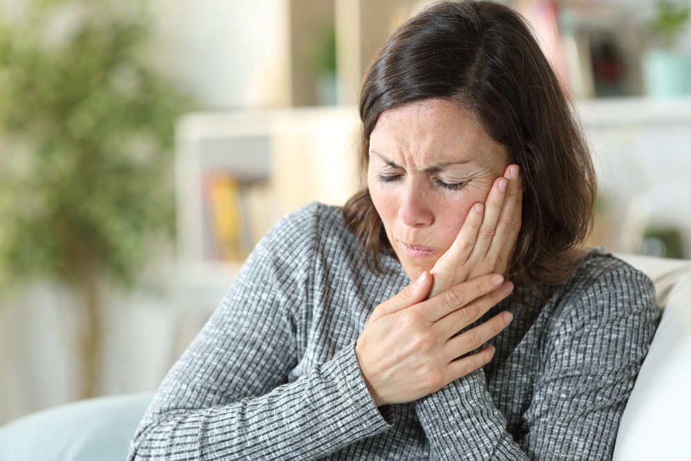 infected tooth extraction